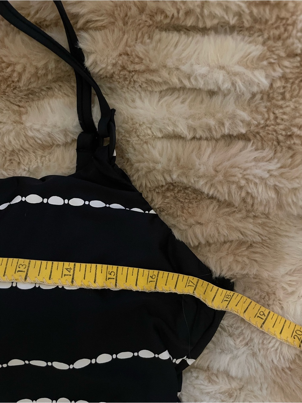 La Blanca City Lights Tankini Swimsuit Top in Black and White Size 16 Like New! - Picture 11 of 14